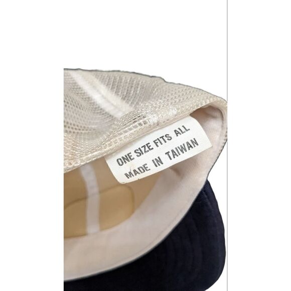 Valvoline Mesh Back Adjustable Snapback Trucker Hat Baseball Cap Gasoline Vintag - Picture 4 of 4